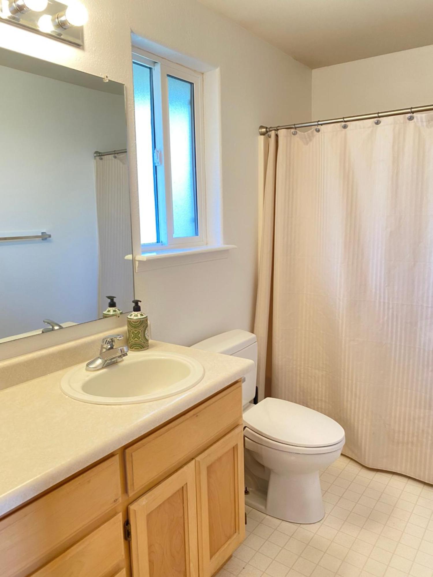 Hot Tub! King Bed-Firepitt-Near Airport& Freeway Villa Medford Exterior foto