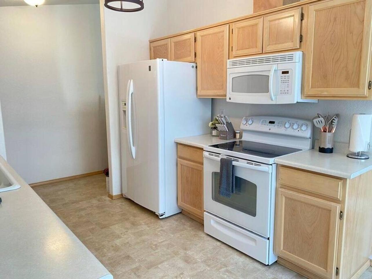 Hot Tub! King Bed-Firepitt-Near Airport& Freeway Villa Medford Exterior foto